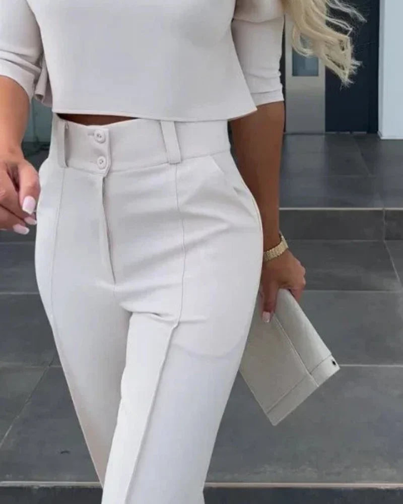 Wide-Leg Pants with Double Button Front E3445