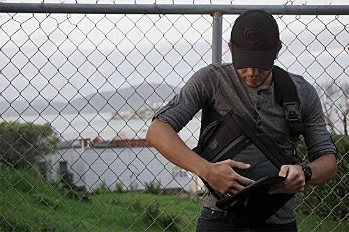Black Medium Sling Pack V9713