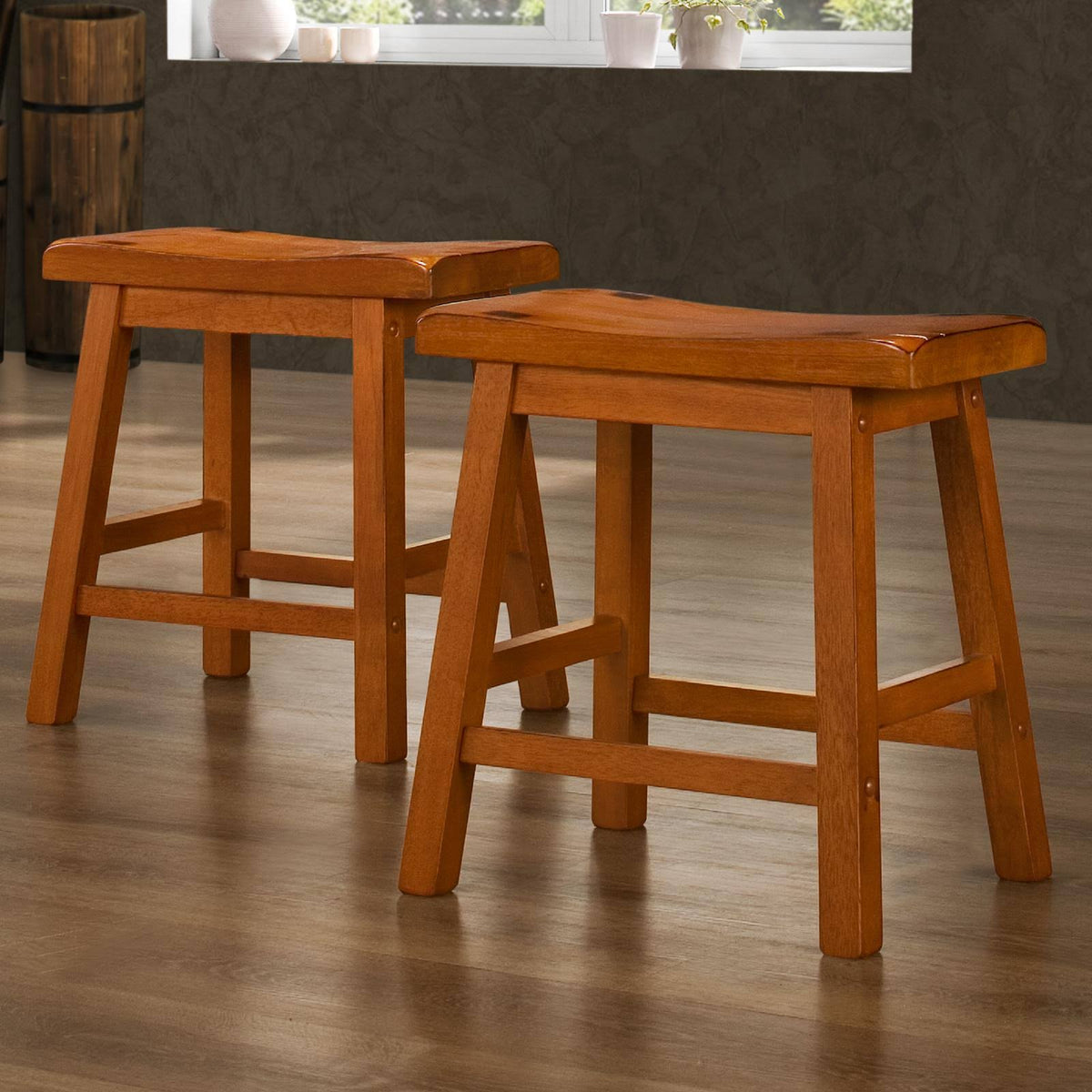 Oak Saddle Back Stool Set of 2 R25900