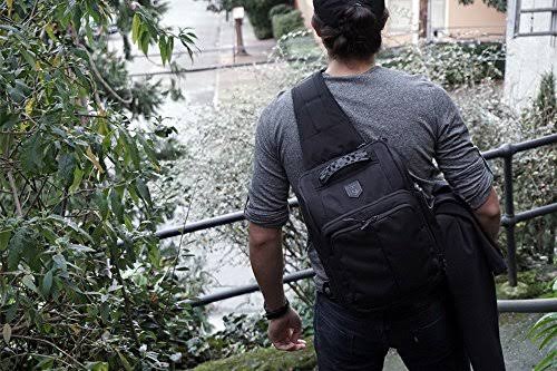 Black Medium Sling Pack V9713