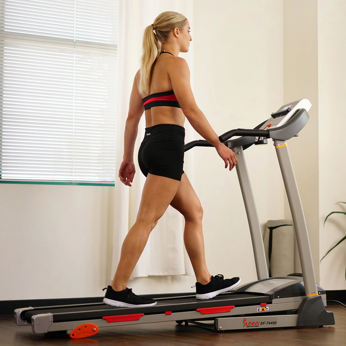 Manual Incline Folding Treadmill with Pulse Sensors L16663