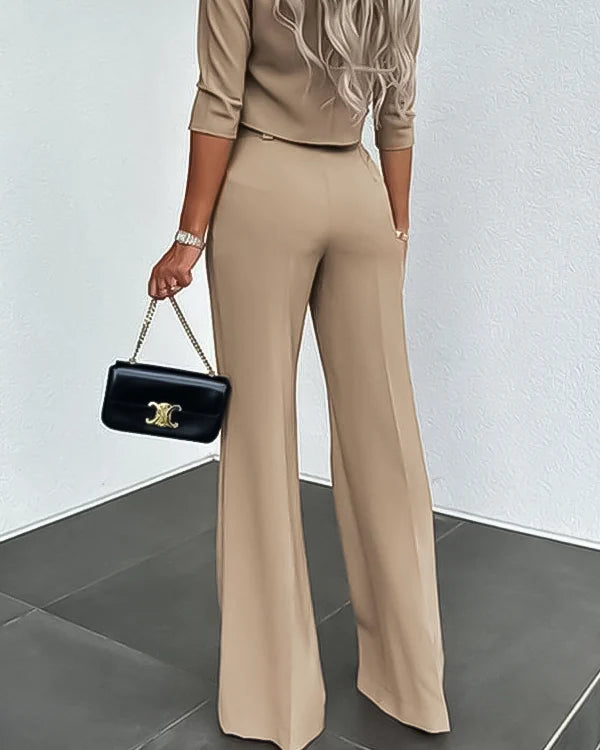Wide-Leg Pants with Double Button Front E3445