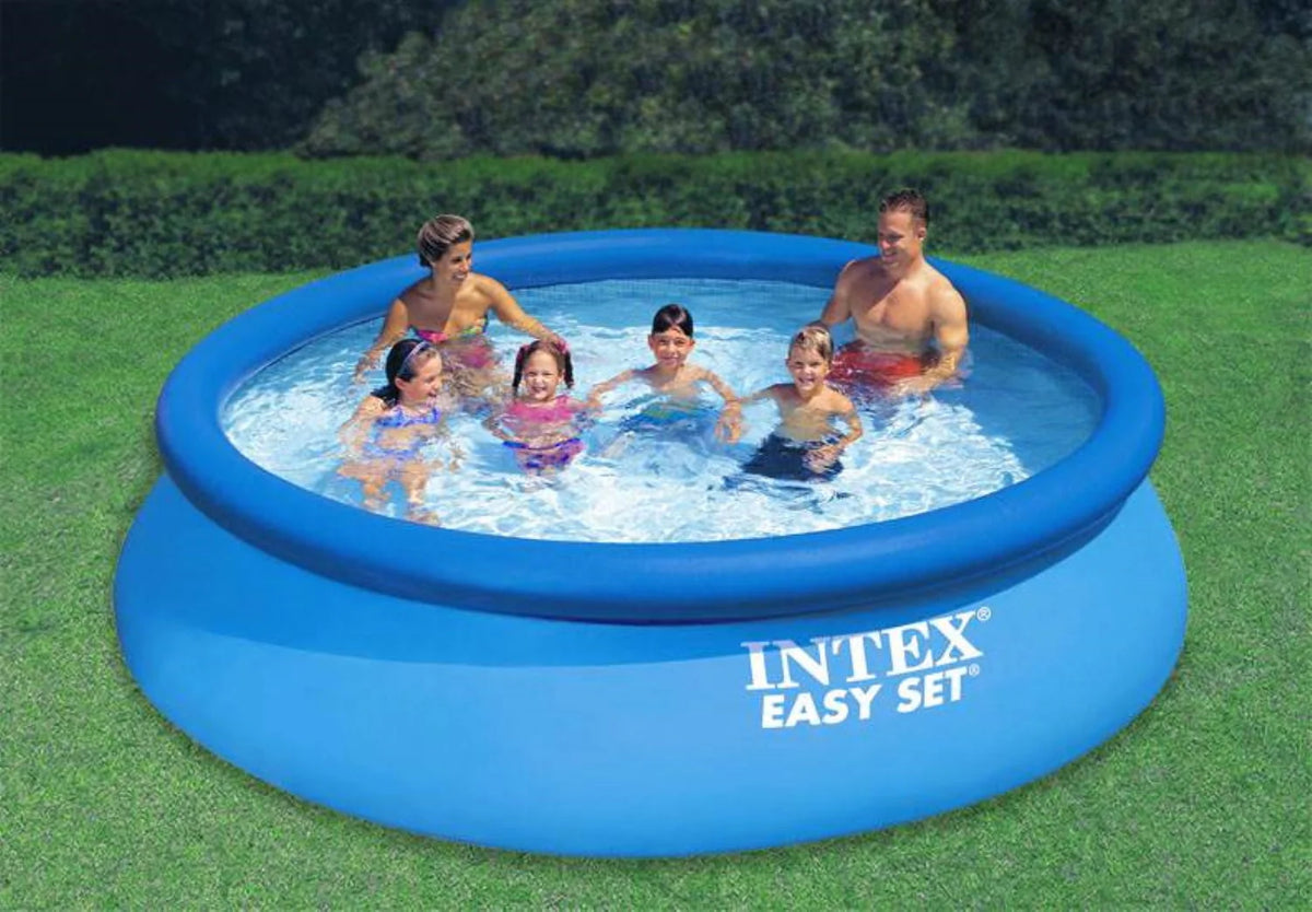 12' x 30 Above Ground Swimming Pool with Filter Pump Z5643