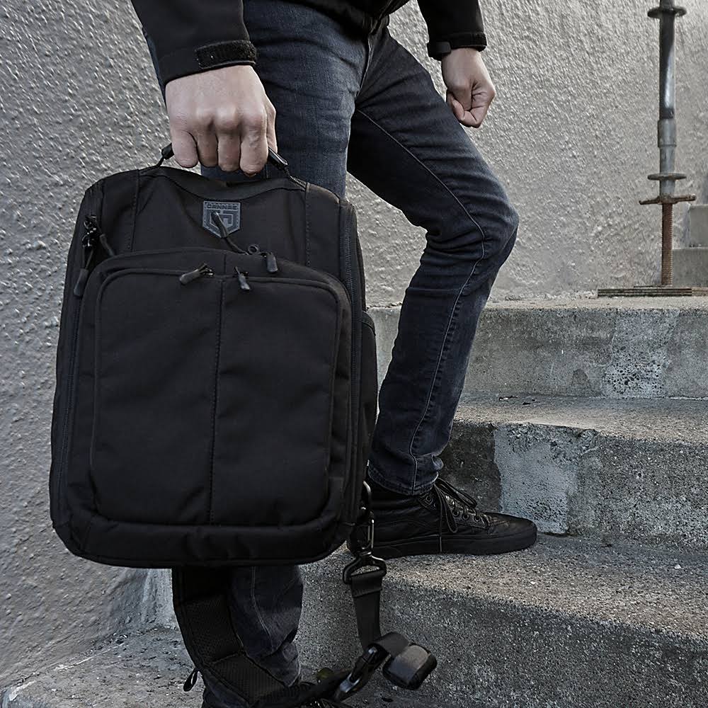 Black Medium Sling Pack V9713