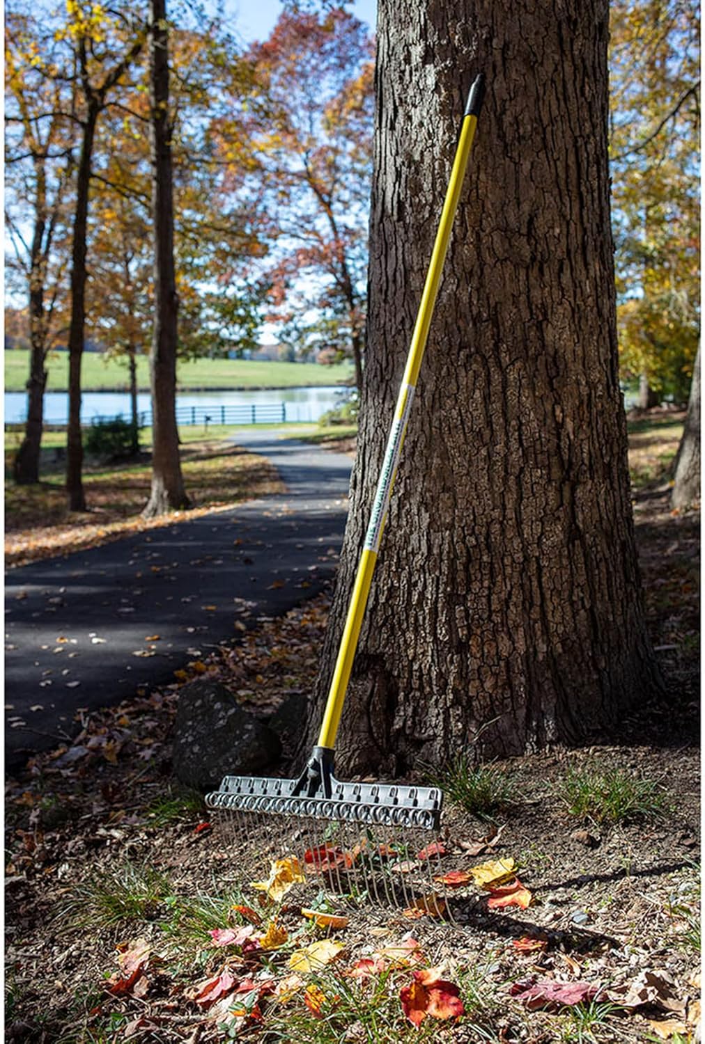55” Lightweight Fiberglass Handle Rake with 21” Head Q719859