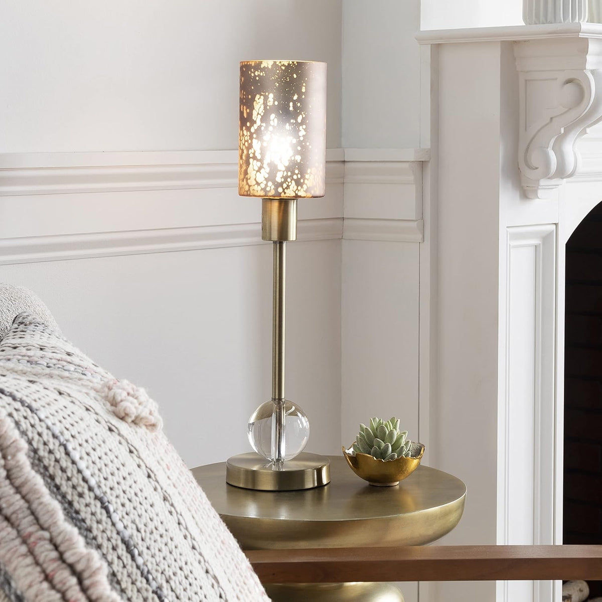 Camel 21 H W x 5 D Lamp C738