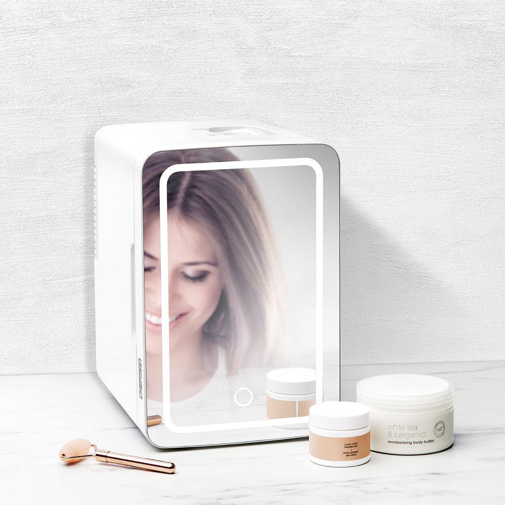 White 6L Mini Fridge with LED Light Q157734