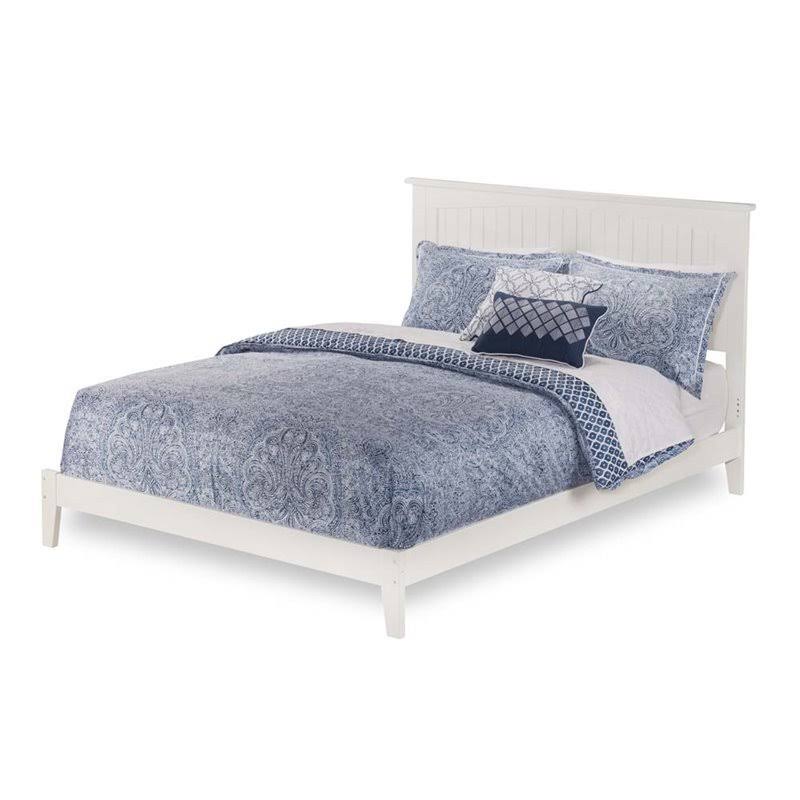 King Panel Platform Bed in White L828