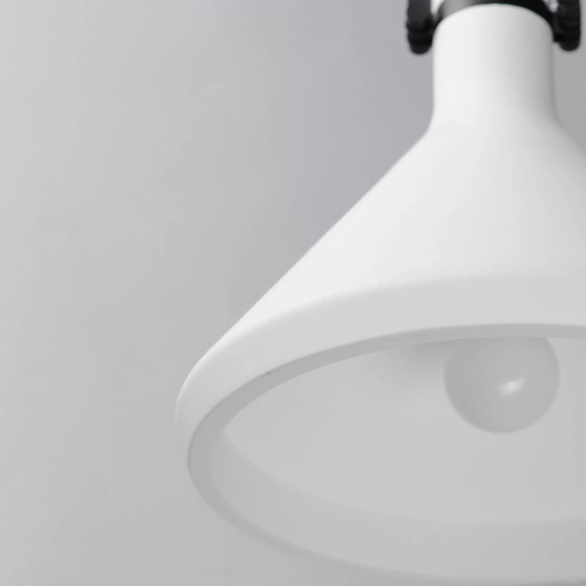 1 Light Black Pendant Q330360