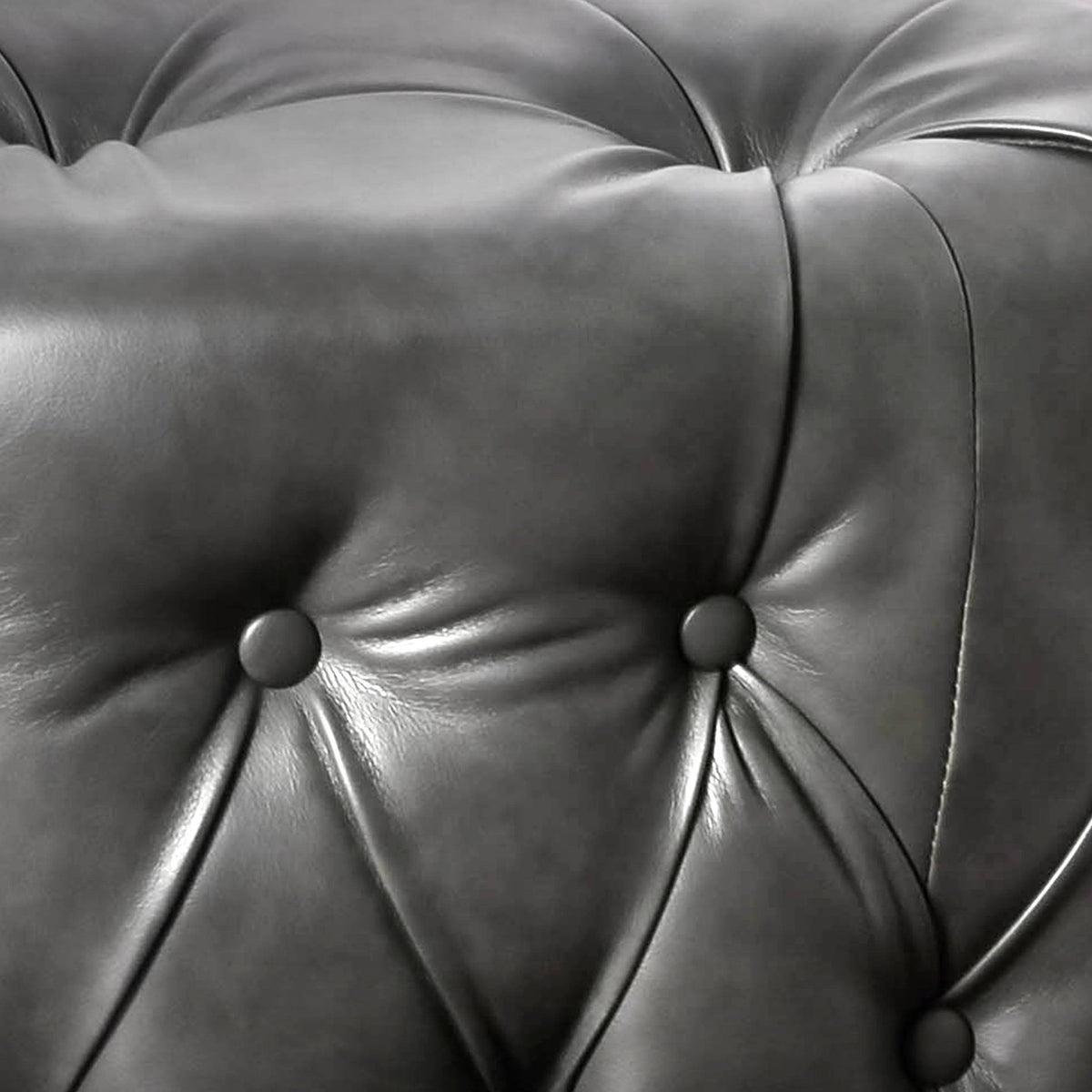 White Round Bonded Leather Ottoman A95761