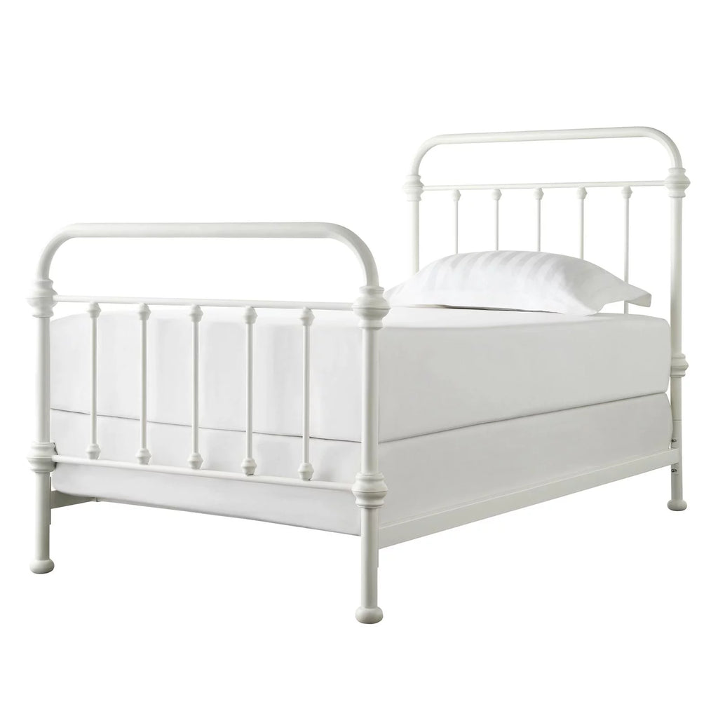 Queen Metal Bed Y783293